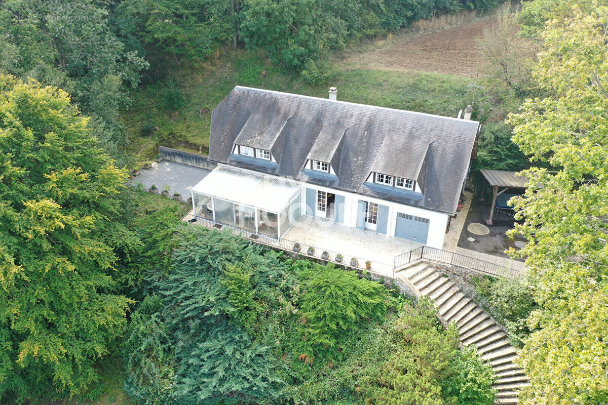 Maison à DAMVILLE