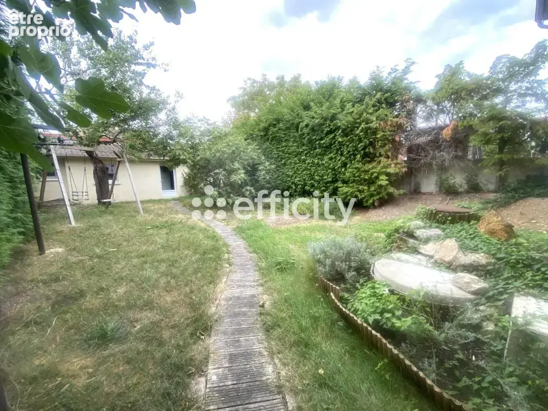 Maison 6 pièces 244 m² à vendre à Gagny (93220) - photo 17