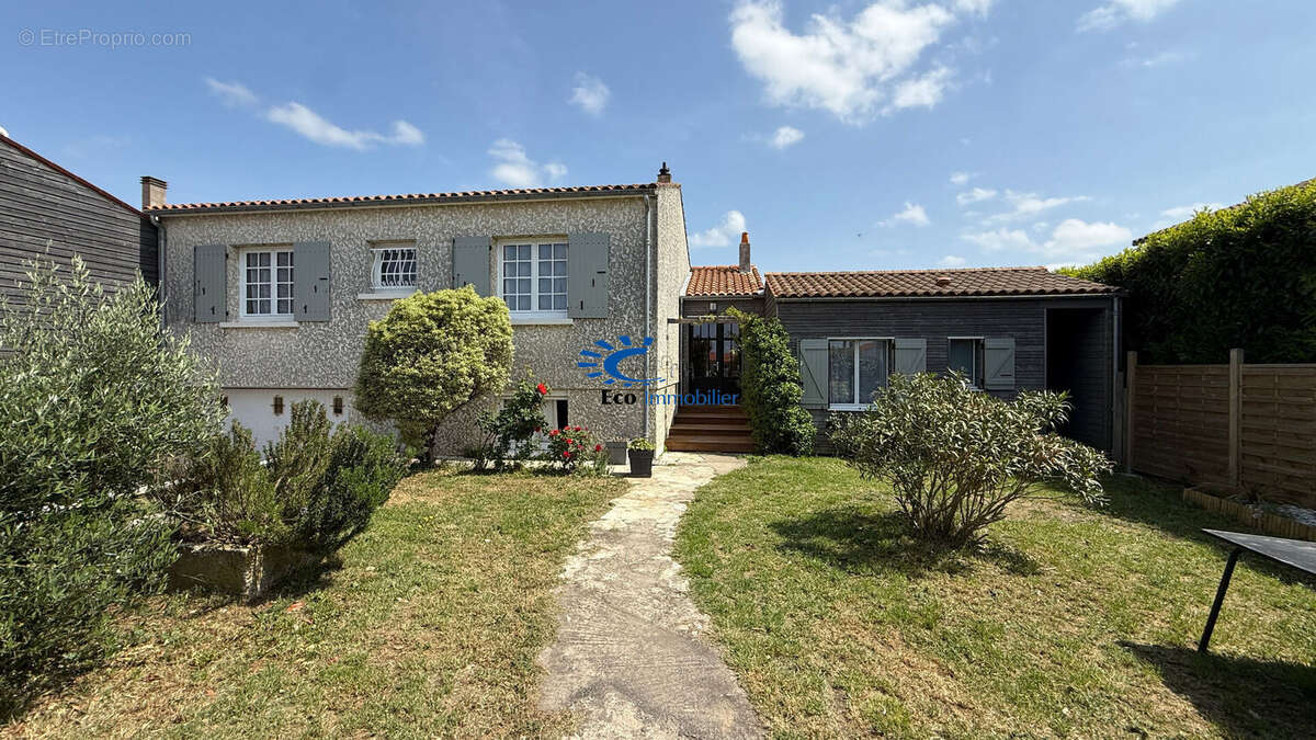 Exclusivite l'houmeau maison 5 chambres, garage + studio independant - photo 18