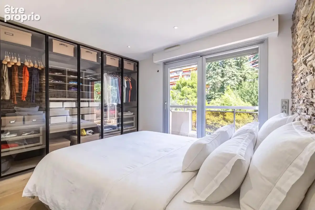 Nice Mont Boron – Appartement dernier étage d’angle 61 m² – Vue mer – Terrasses – Piscine - photo 12