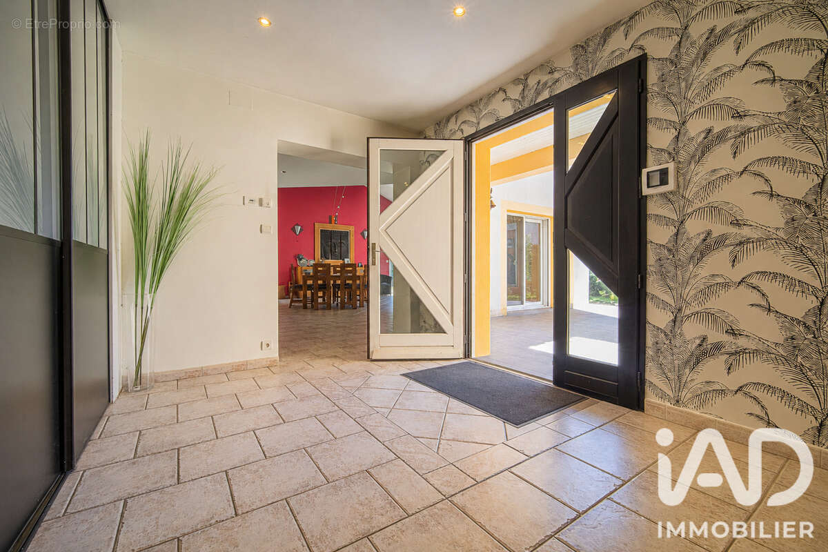 Maison 250 m² à Chatillon-Sous-Les-Cotes  - photo 2