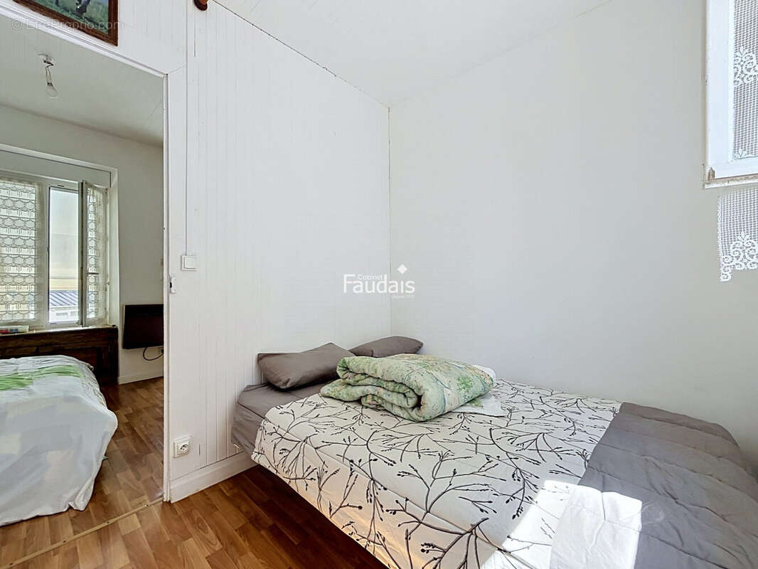 Maison 50 m² à Grandcamp-Maisy  - photo 6