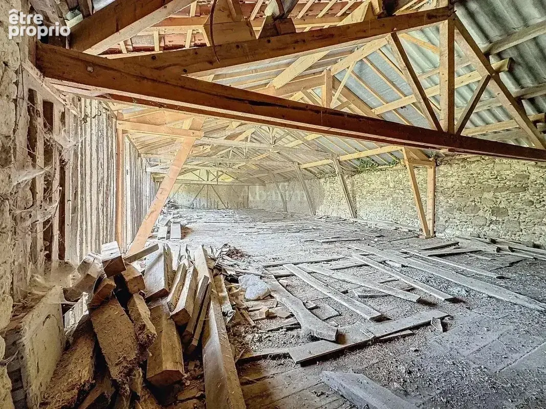 Ferme, dépendances 4 Ha - photo 34
