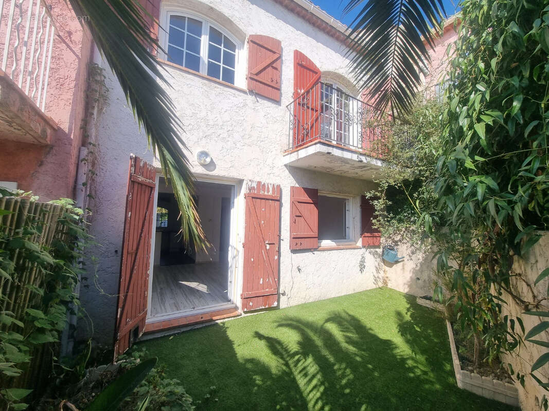 Maison à VILLENEUVE-LOUBET