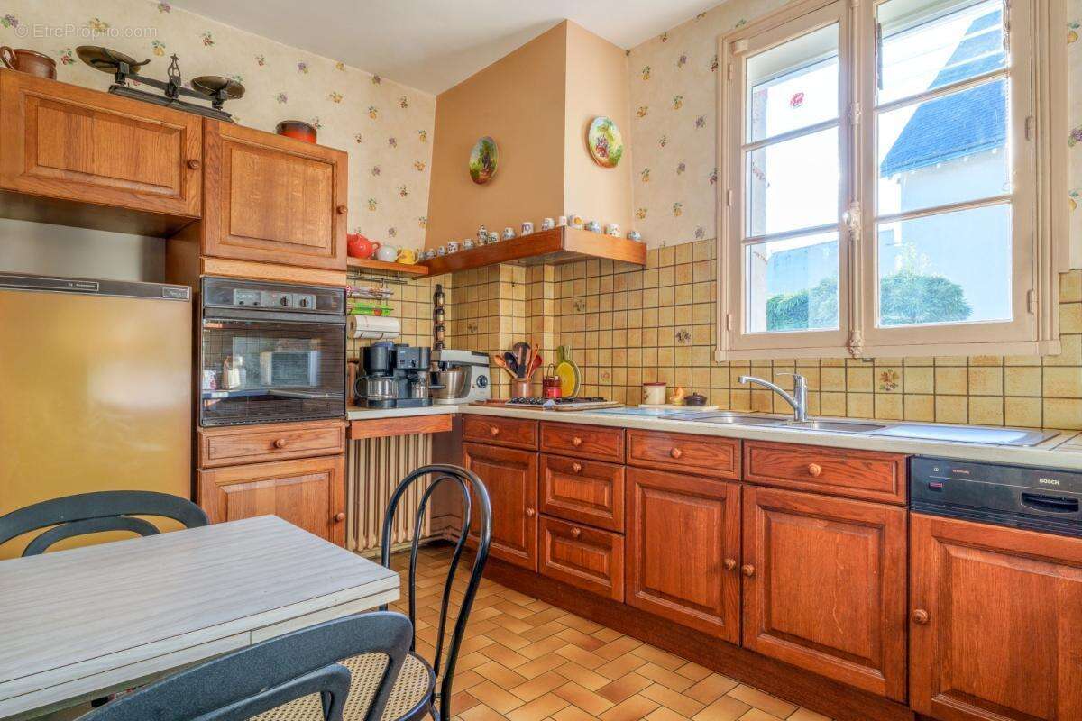 Maison et dépendance à vendre à SAINT CYR SUR LOIRE (37) - photo 13