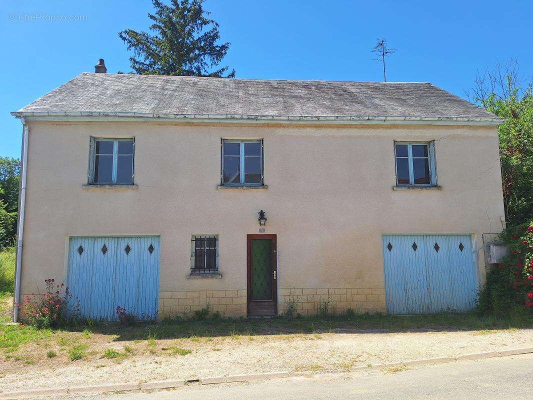 Maison à NEUVY-DEUX-CLOCHERS