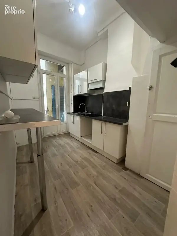 Type 2/3 - 55 m2 - rue d'italie - prefecture 13006 - vide - residence principale - photo 16