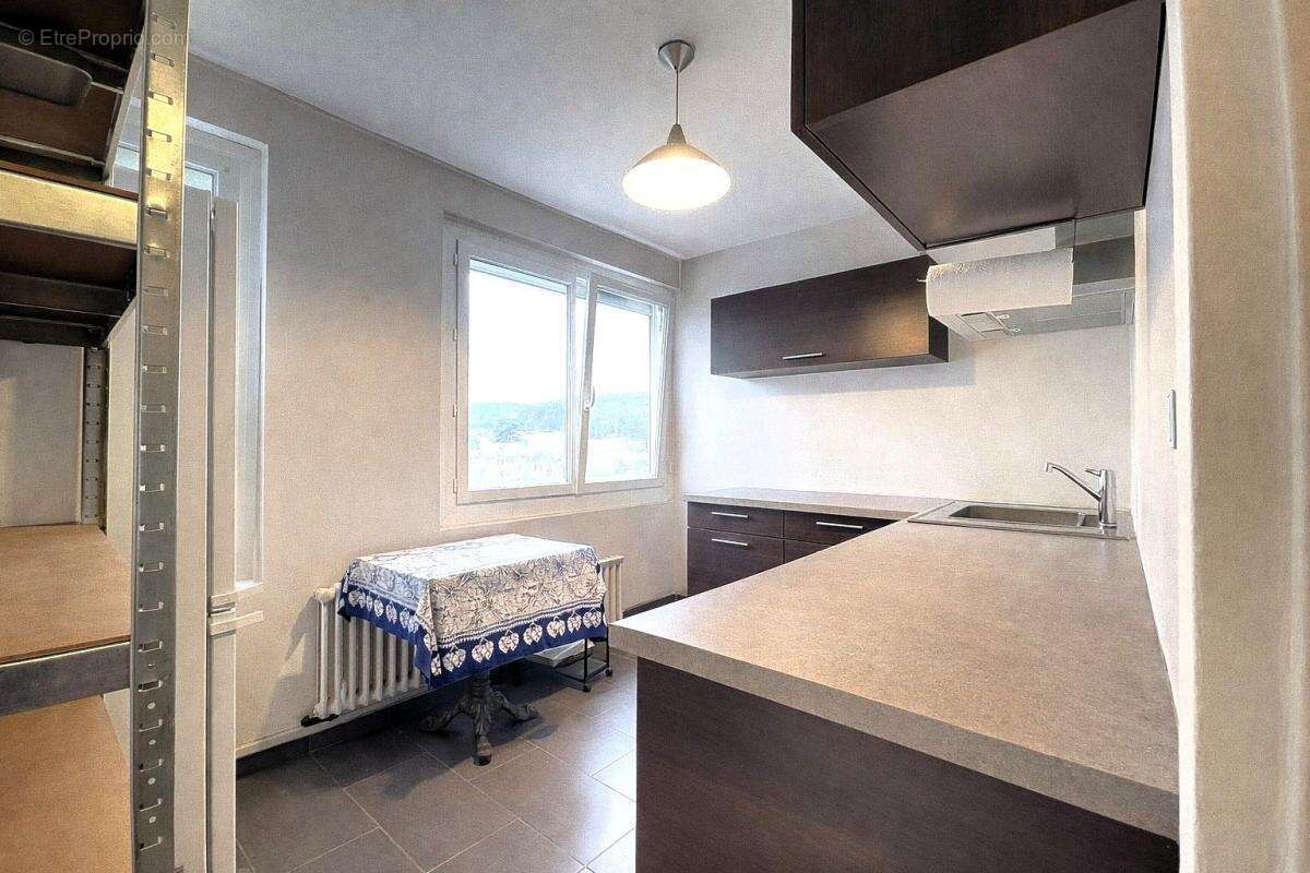 Appartement à CHENOVE