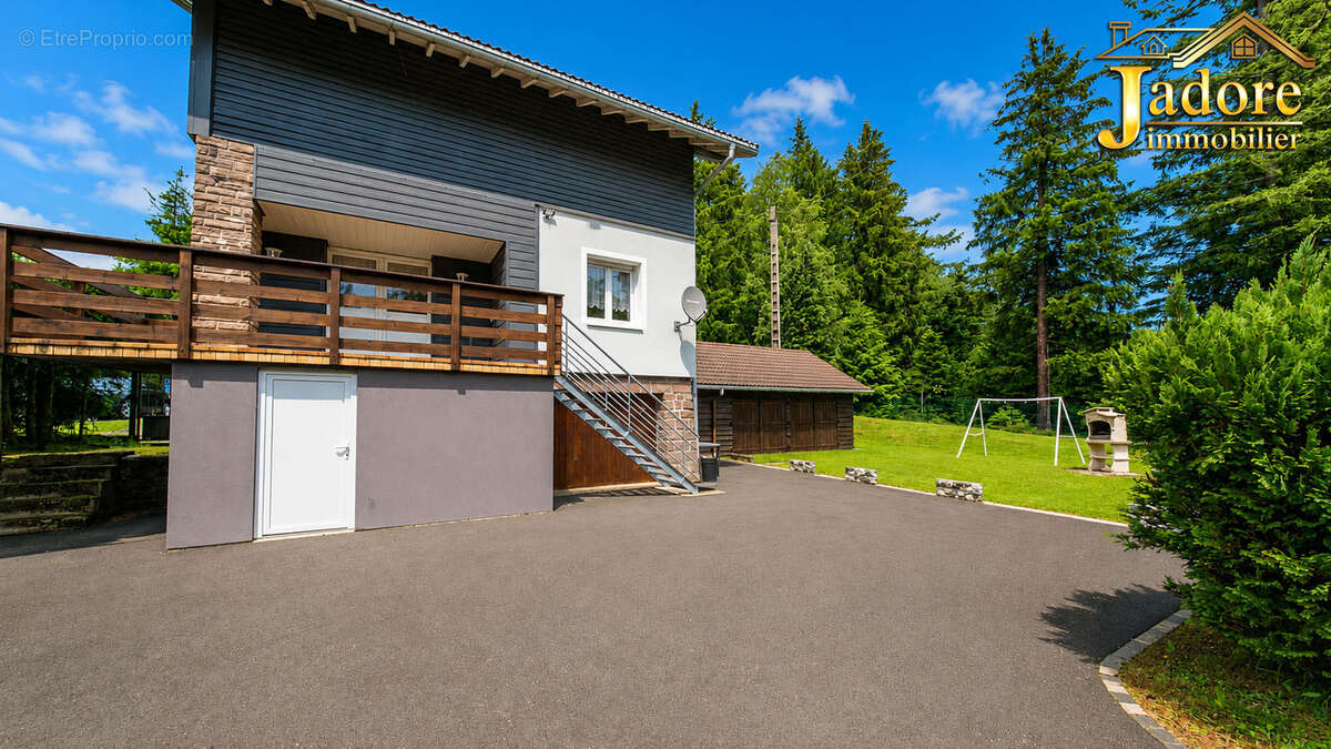 Maison à LE BONHOMME