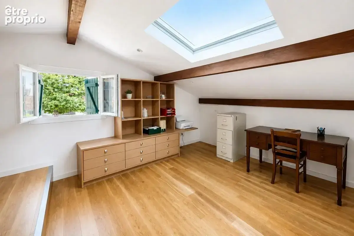 Maison de 8 pièces de 198 m² à Biarritz - photo 6