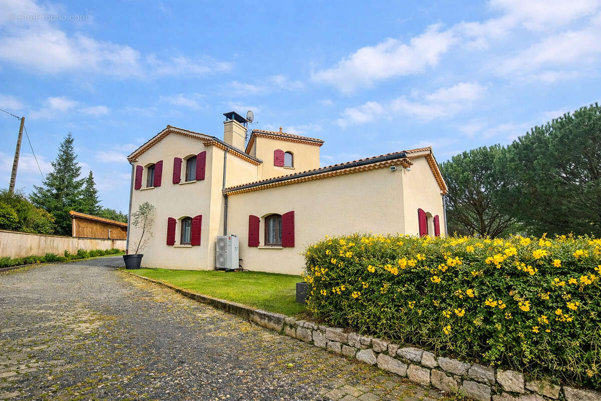 Maison à VILLEVOCANCE