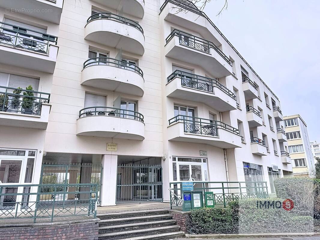 Commerce à LE PLESSIS-TREVISE