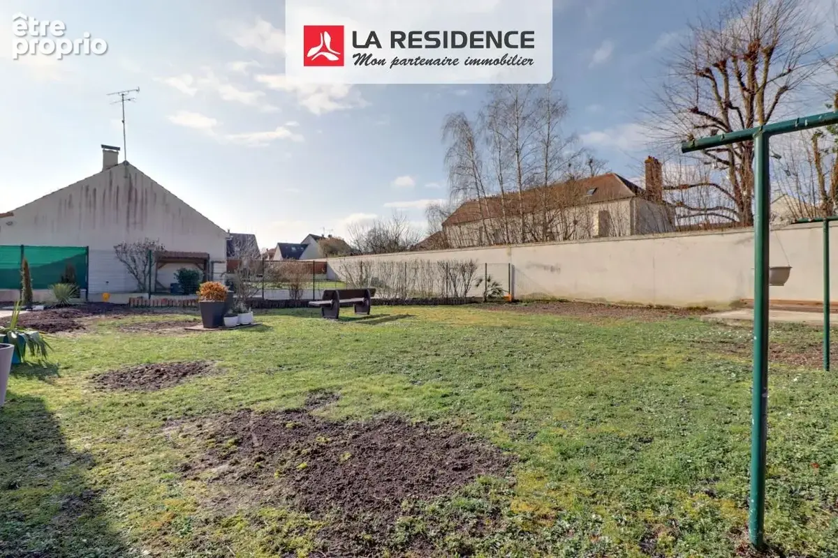 Terrain 239 m² à vendre à Maurecourt (78780) - photo 2
