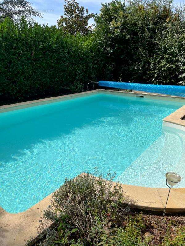 Cahors, maison 5 chambres sur près de 1400 m2 de terrain avec piscine - photo 15