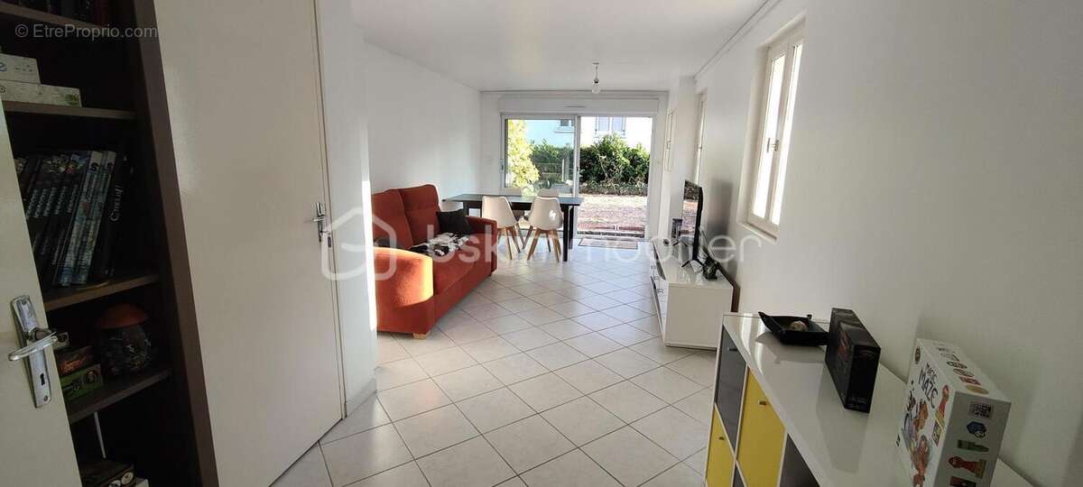 Maison à VARENNES-VAUZELLES