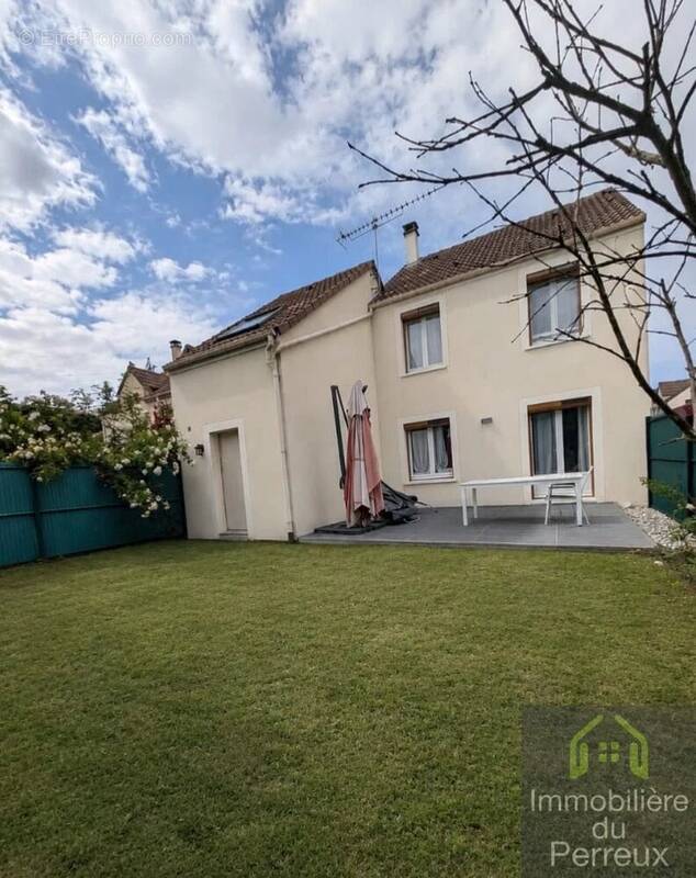 Maison à NEUILLY-PLAISANCE