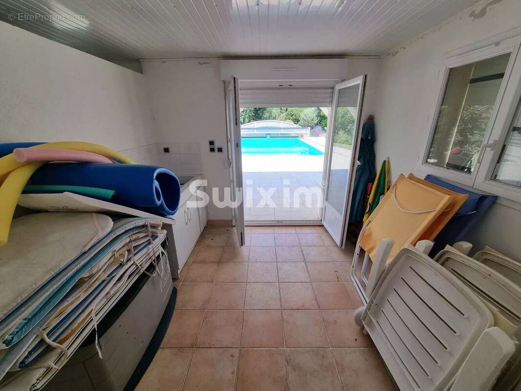 Maison à VARENNES-VAUZELLES