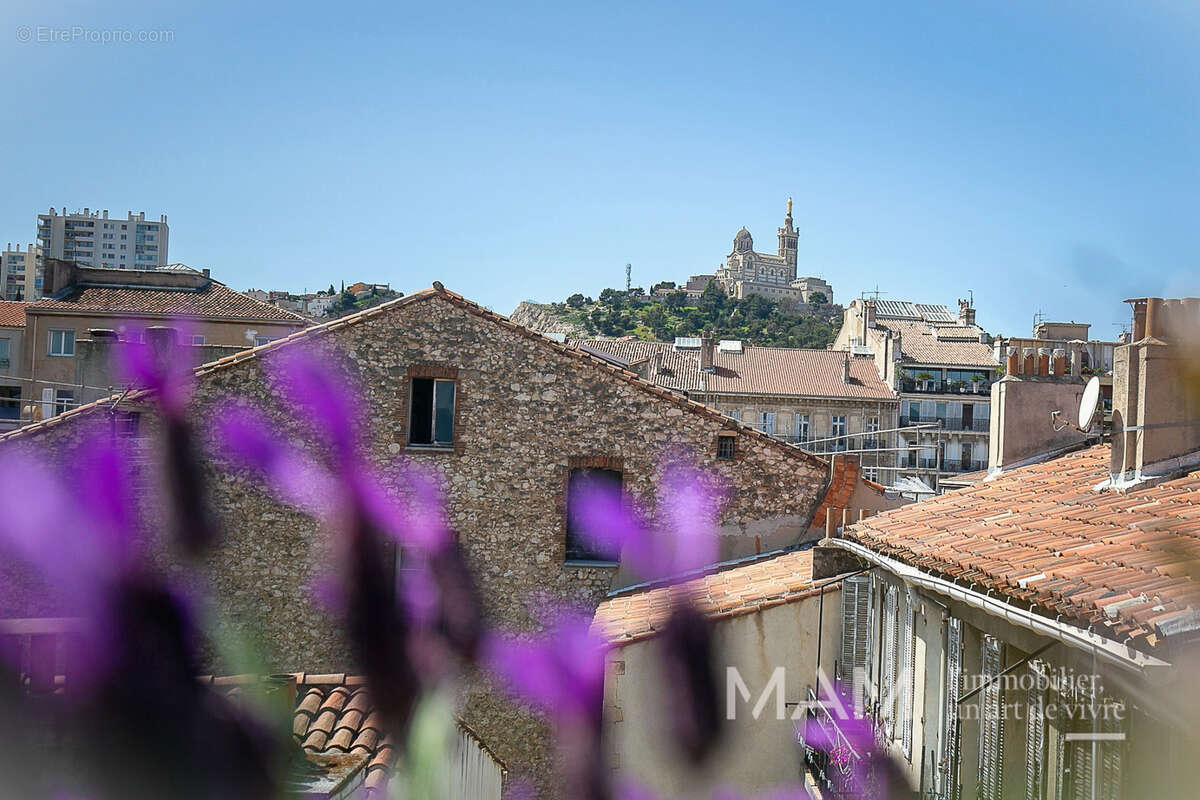 Appartement à MARSEILLE-6E