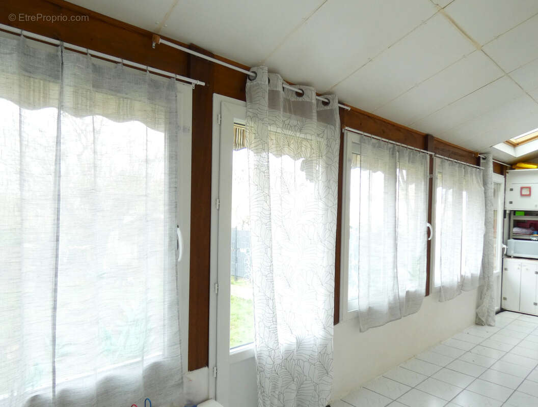 Maison à SAINT-LEON-SUR-L'ISLE