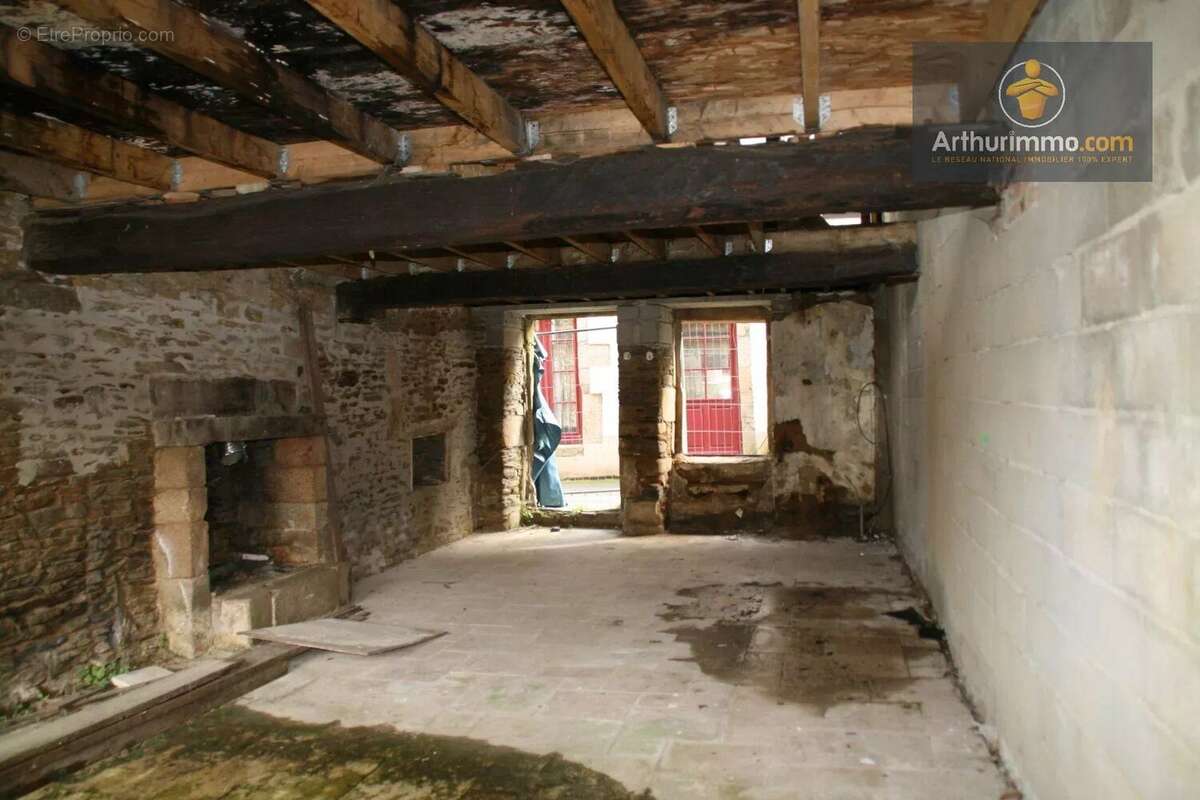 Maison à JOSSELIN