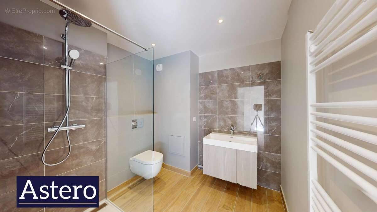 Appartement à VILLE-D'AVRAY