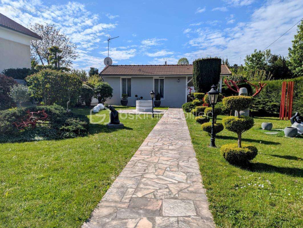 Maison à SUCY-EN-BRIE