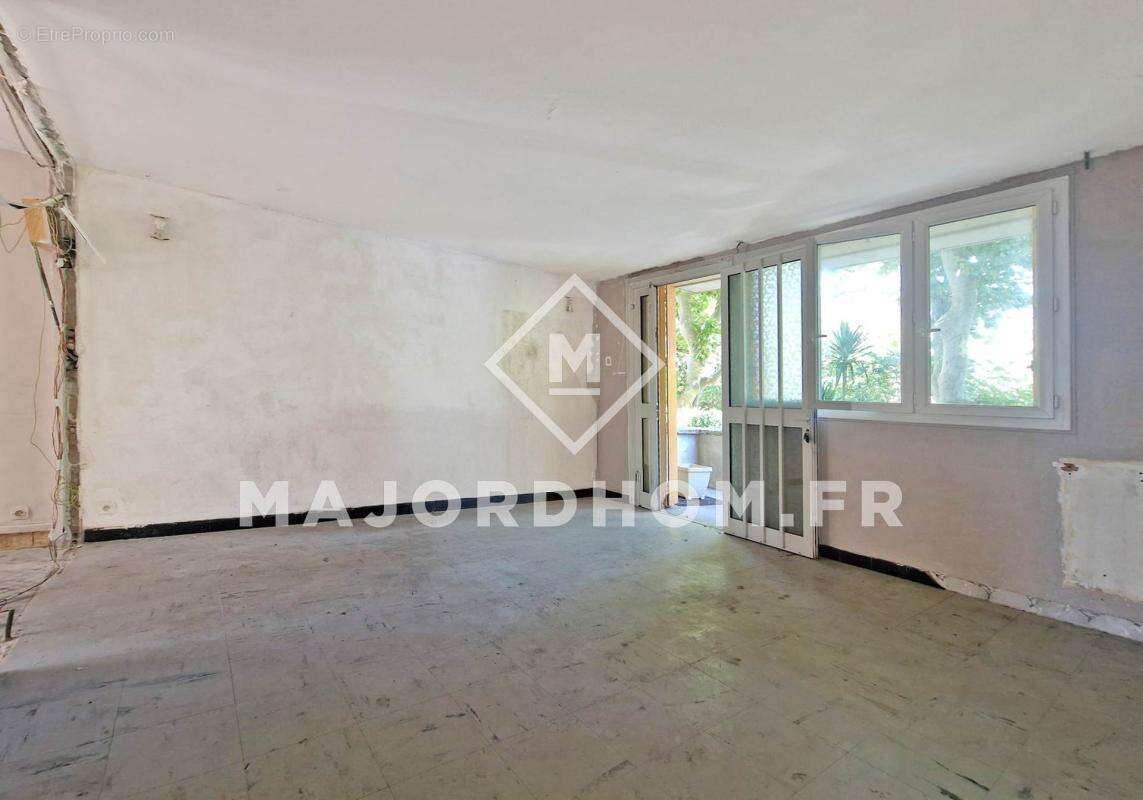 Appartement à MARSEILLE-9E