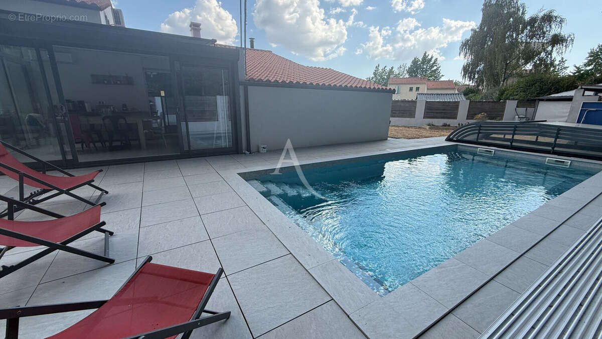La roche sur yon maison a vendre 145 m² - photo 3