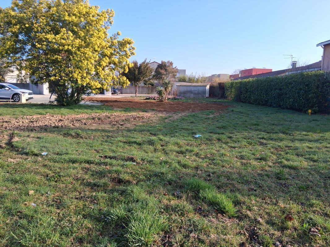Terrain à VALENCE