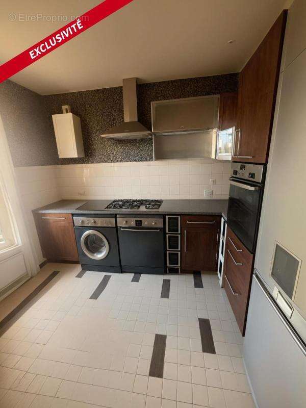 Appartement à LE CHAMBON-FEUGEROLLES