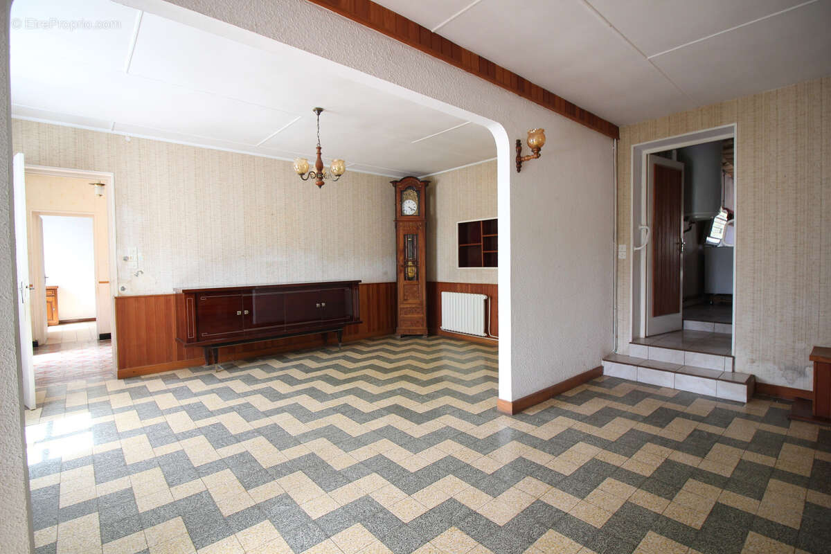 Maison 5P 3 chambres sur 867 m2 de terrain - photo 6