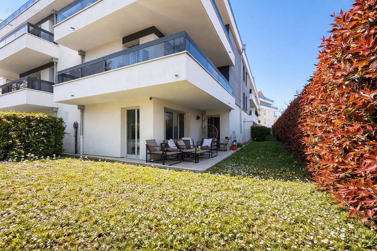 Appartement à VILLE-LA-GRAND