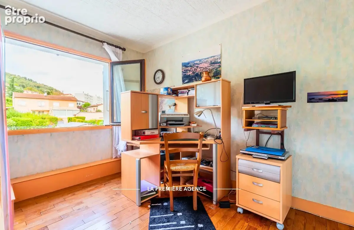 Maison 5 pièces 92 m² à vendre à Tarare (69170) - photo 8