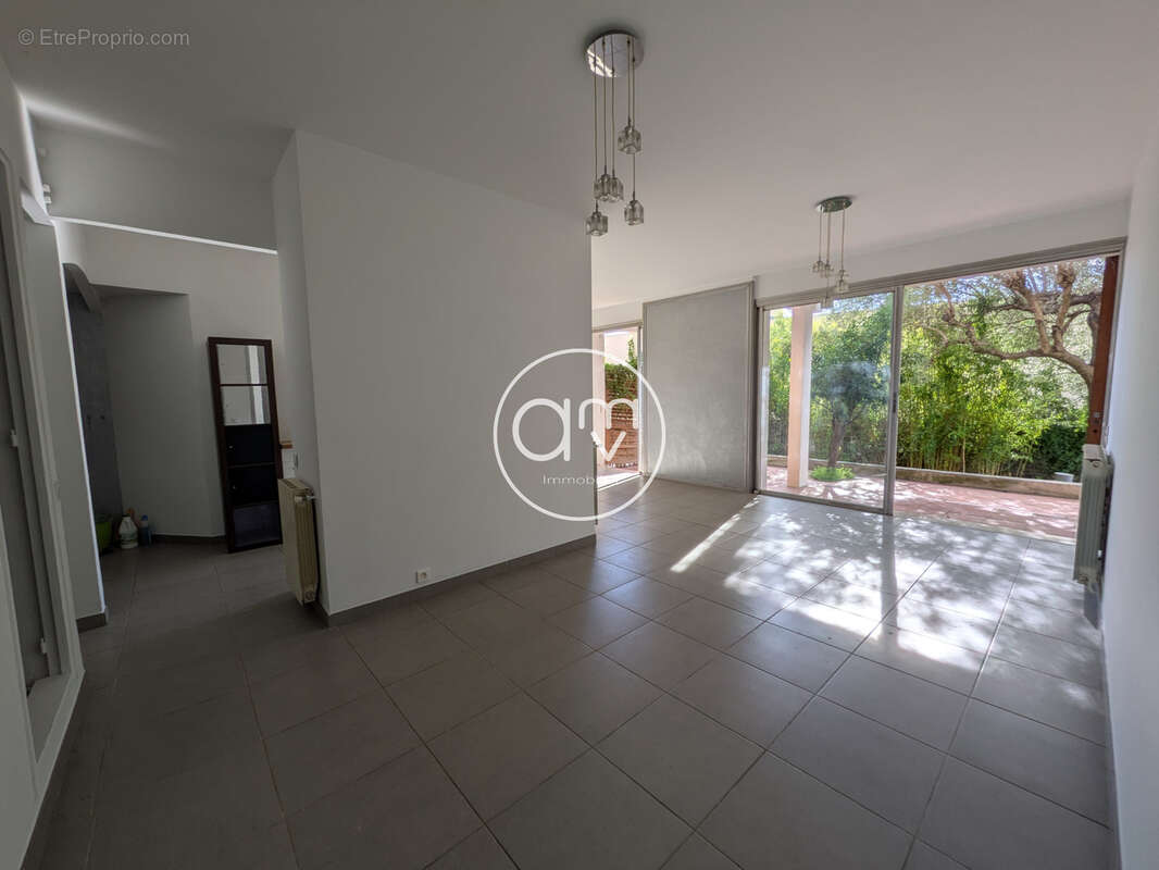 Appartement à HYERES