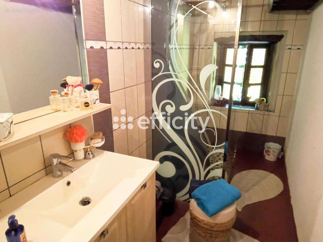 Maison à TOULON-SUR-ARROUX