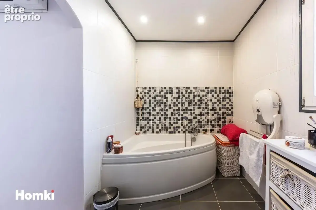 Maison/Villa T6 de 220 m² à Lorgues 83510 - photo 22