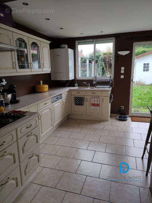 Maison à ELEU-DIT-LEAUWETTE