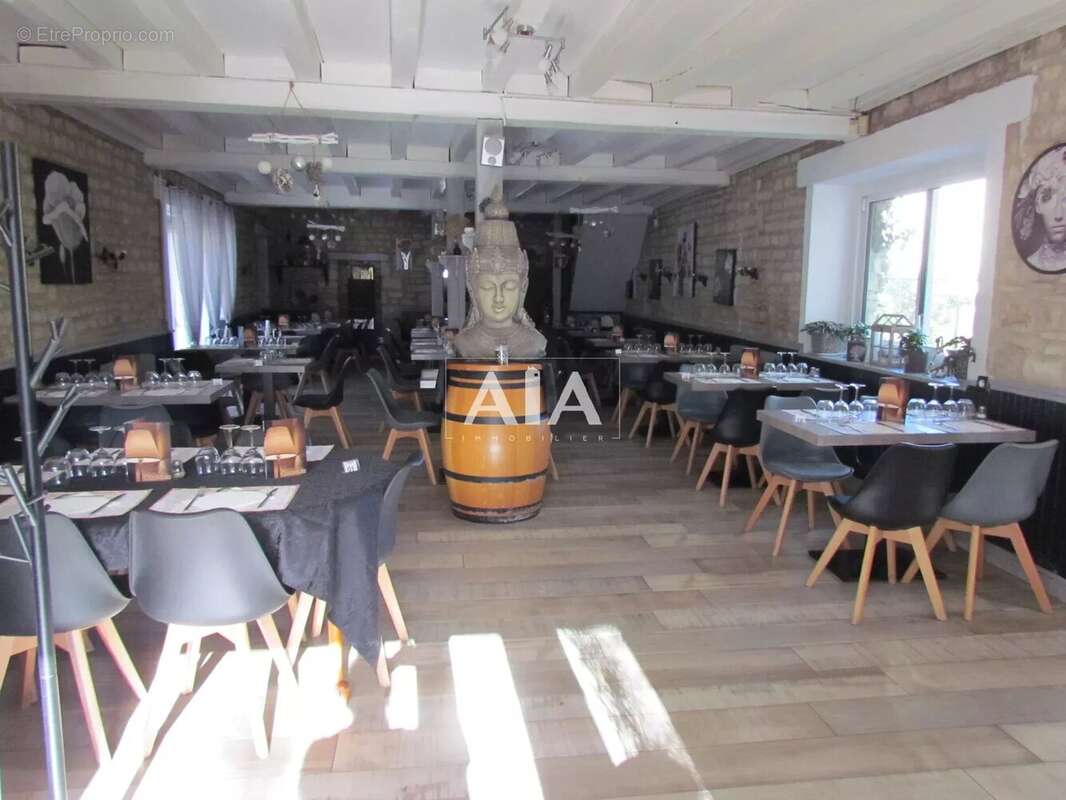 Commerce à MAINE-DE-BOIXE