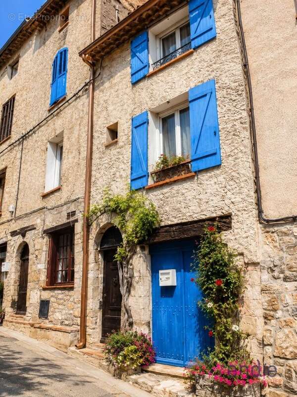 Maison à LORGUES
