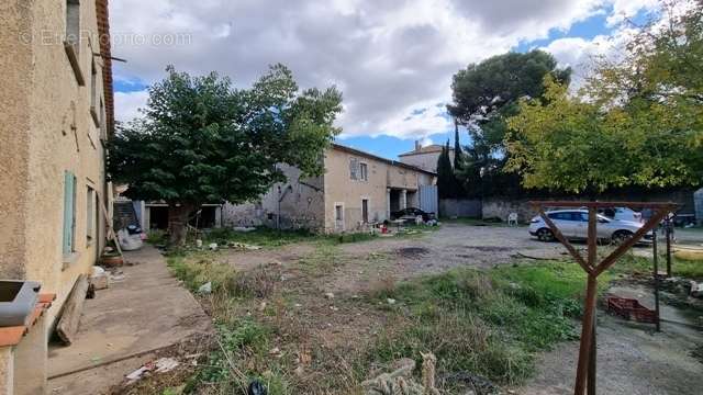 Autre à THEZAN-LES-BEZIERS