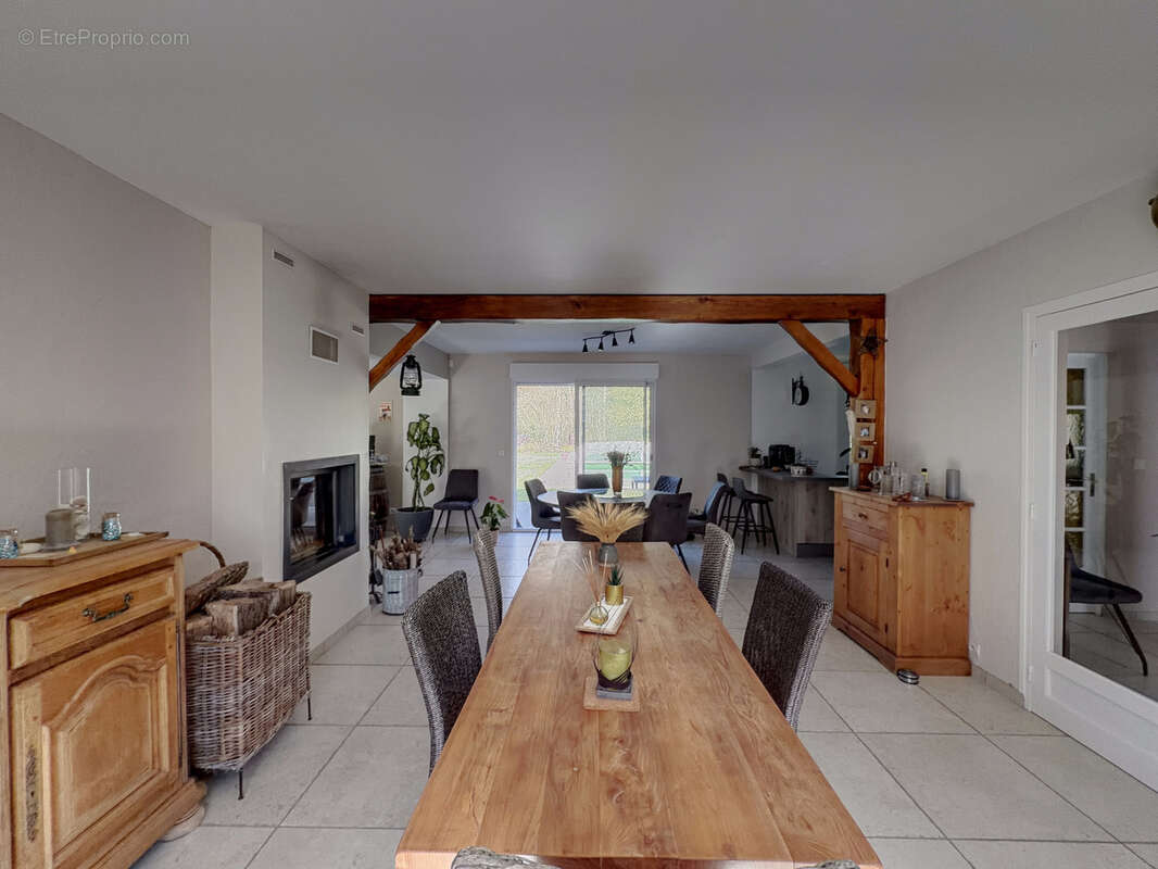 Maison à NOISY-SUR-ECOLE