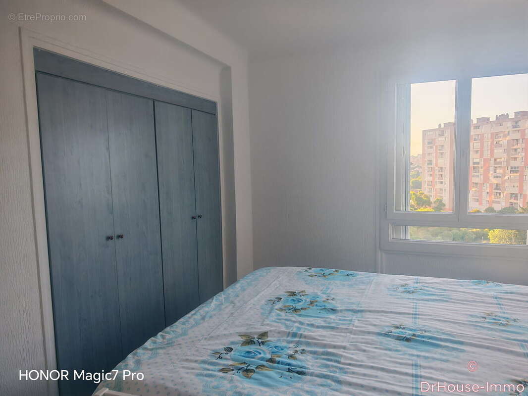 Appartement 57 m² à Marseille-11e  - photo 4
