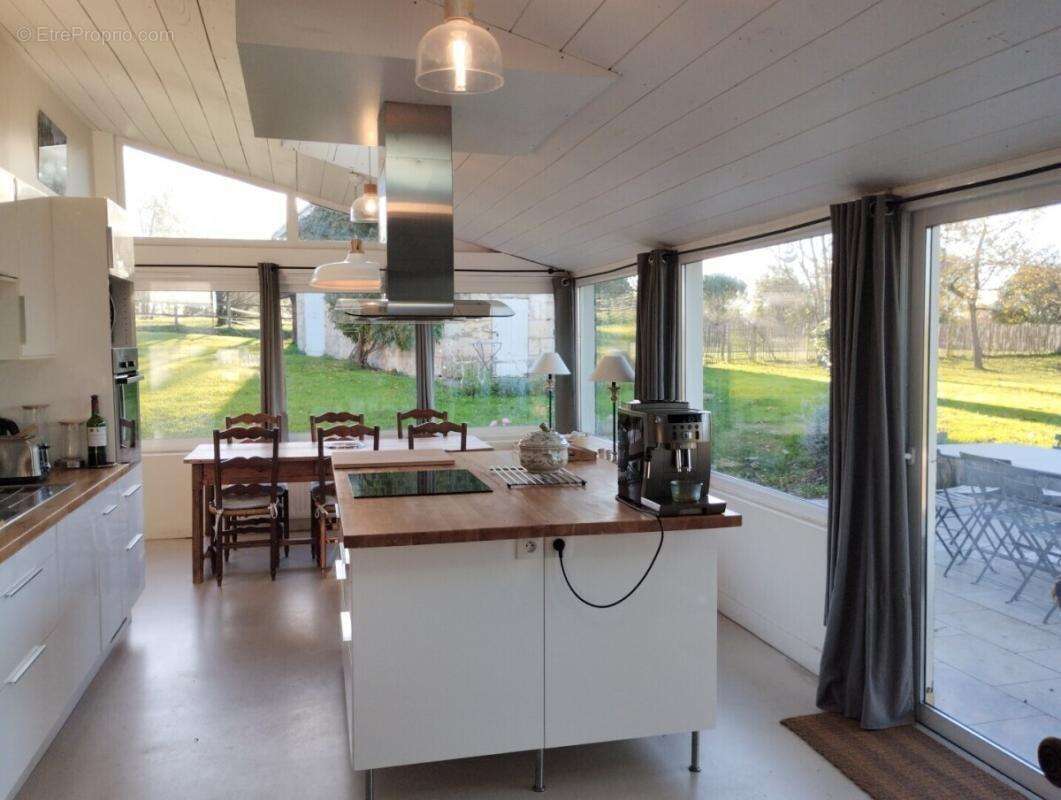 Maison à LOUPES