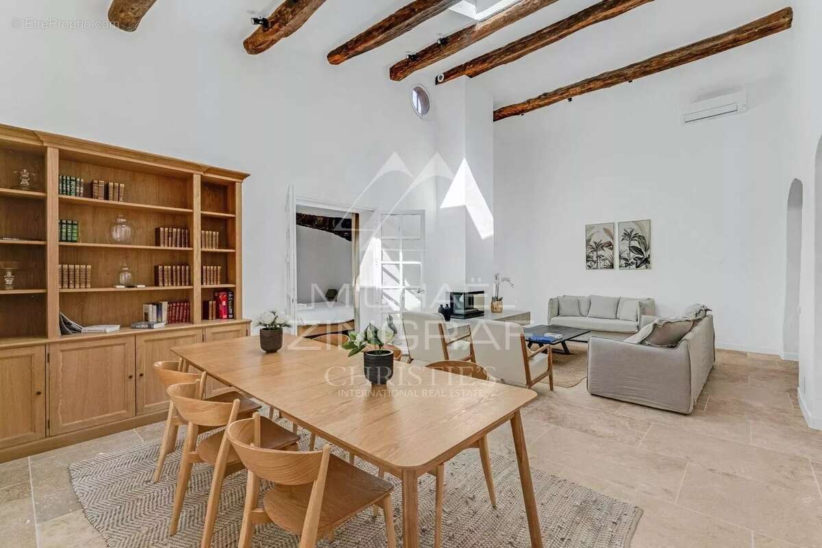 Maison à GRIMAUD
