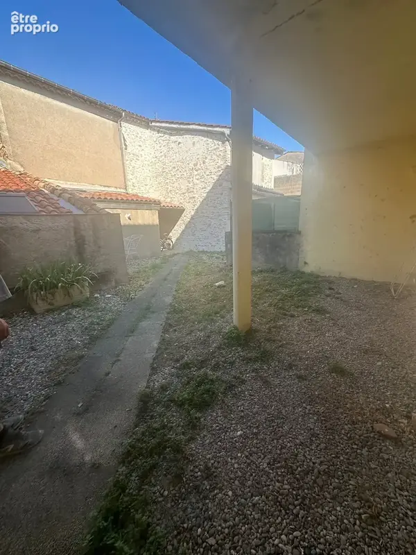 Villeneuve sur Lot appartement T2 à rénover dernier étage proche commodités - photo 11