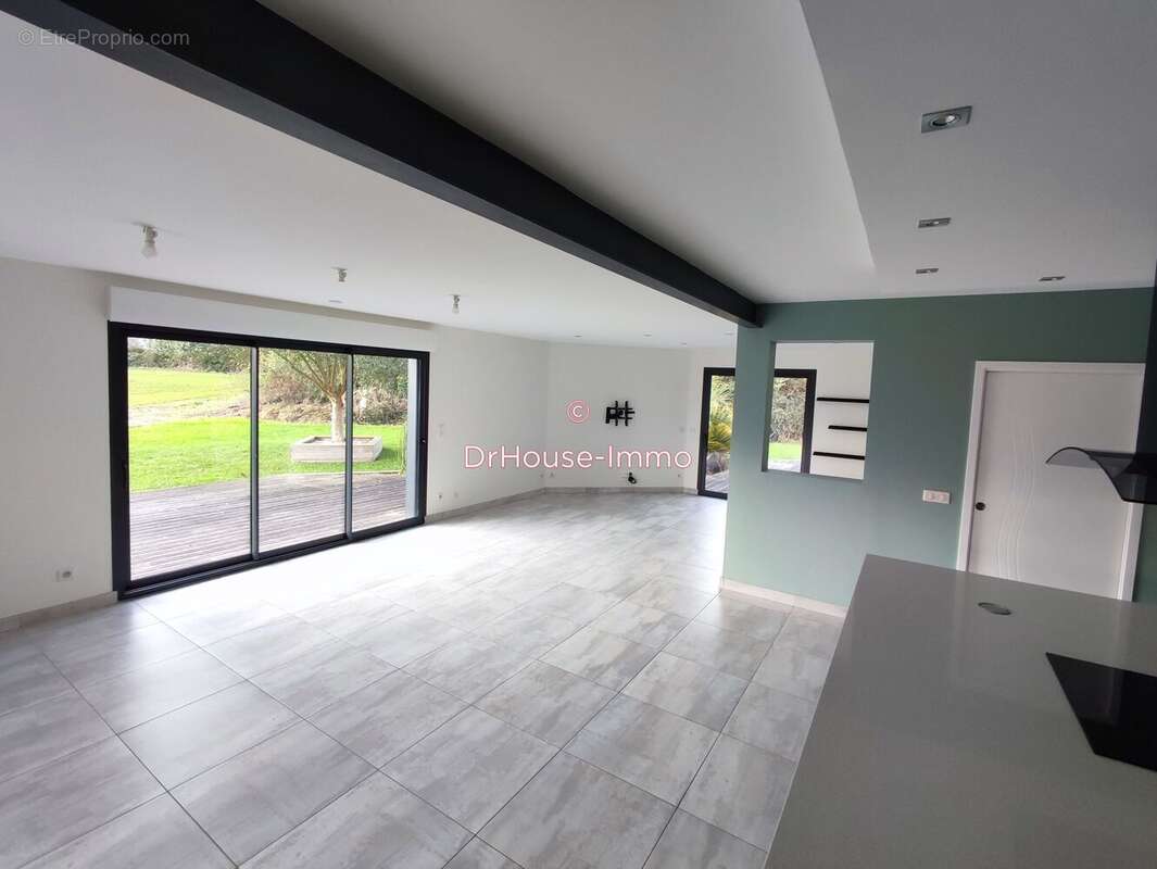 Maison à RUCQUEVILLE