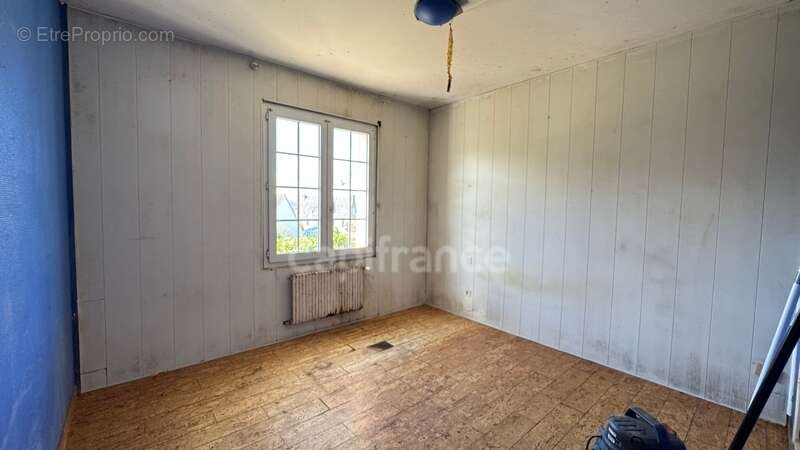 Maison à POULLAOUEN