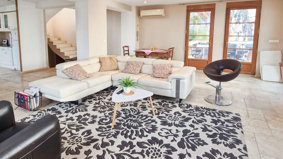 Maison à LES ANGLES