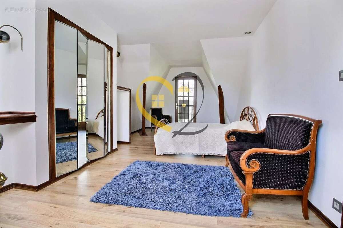 Maison à SAINTE-THORETTE