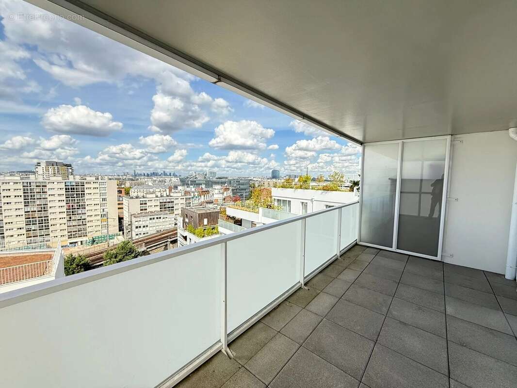 Appartement à ISSY-LES-MOULINEAUX